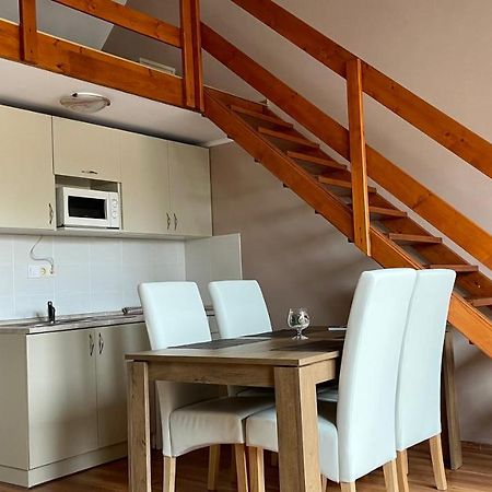 Gyula Var Premium Apartman エクステリア 写真
